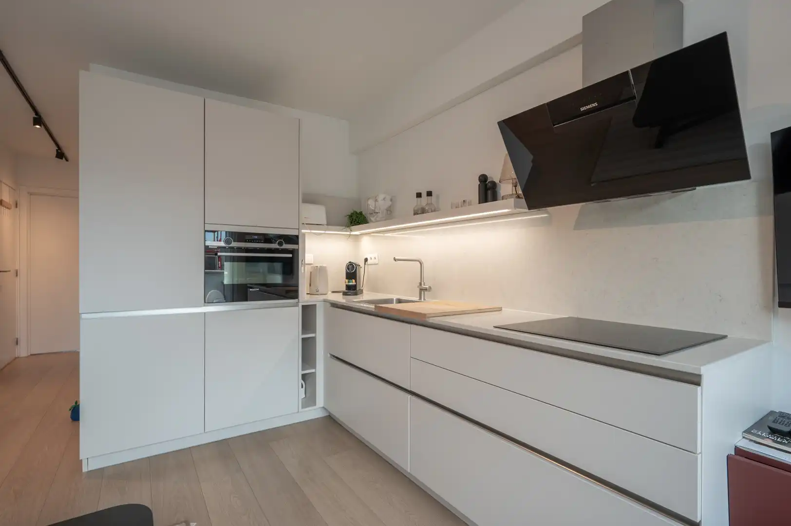 Appartement met schitterend zonneterras en zijdelings zeezicht vlakbij het Driehoeksplein in het Zoute. foto 9