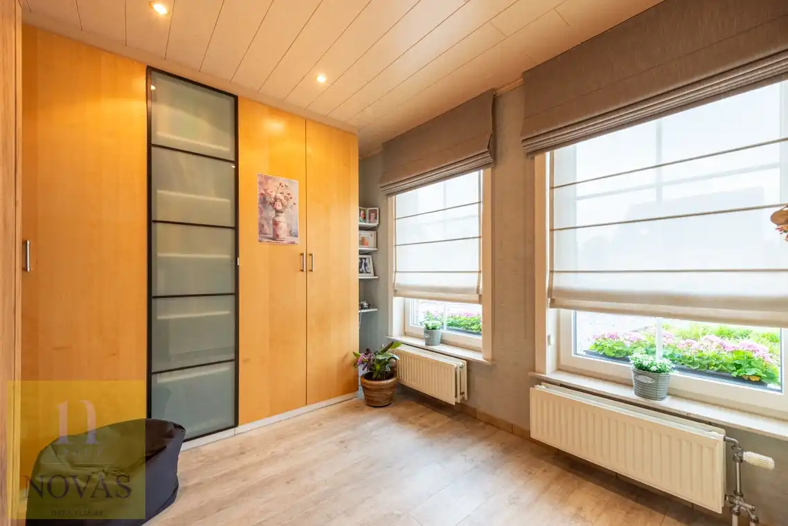 Op heel geliefde locatie, 3 - 4 slaapkamers, zonnepanelen, perceel 10are50ca foto 18