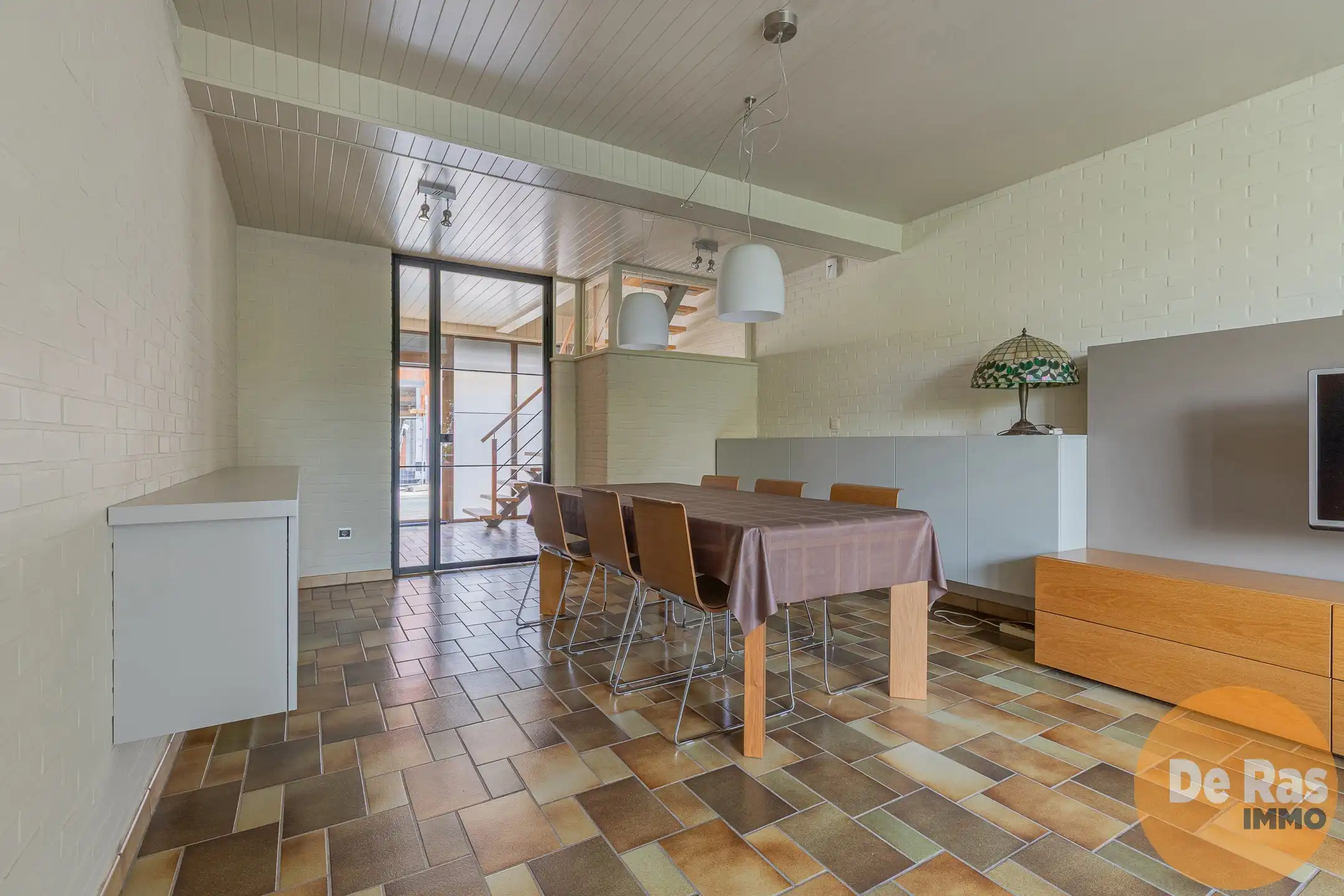 LIEDEKERKE - Ruime gezinswoning met tal van mogelijkheden foto 12