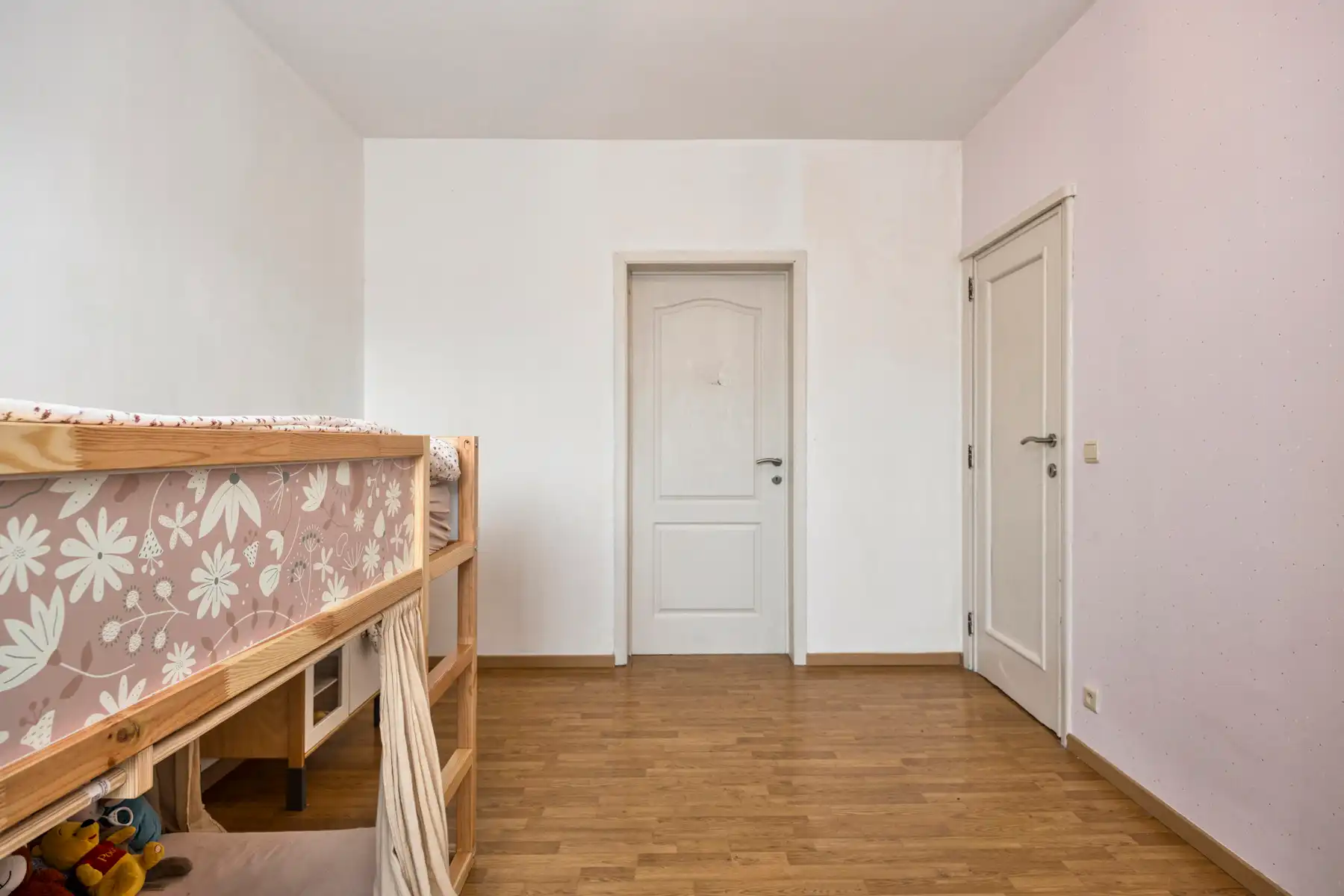 Ruime woning met 4 slaapkamers nabij centrum foto 14