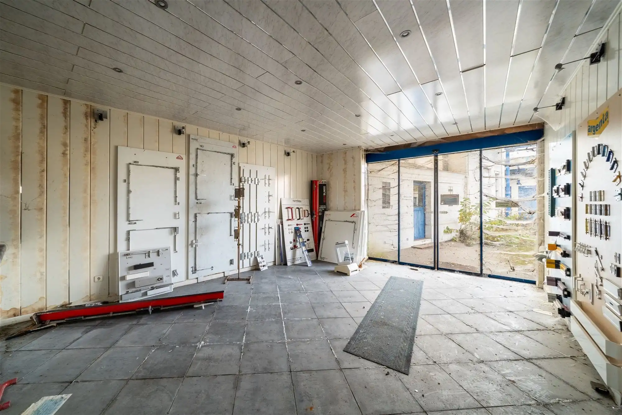 Prachtig gelegen projectgrond met zicht op het water! foto 18