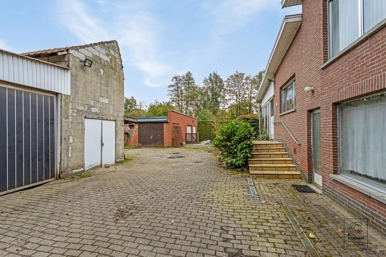 Unieke kans in Westmalle: te renoveren woning met 4 à 5 slpk' s, 236 m² bew. opp. op perceel van 3.990 m²! foto 22