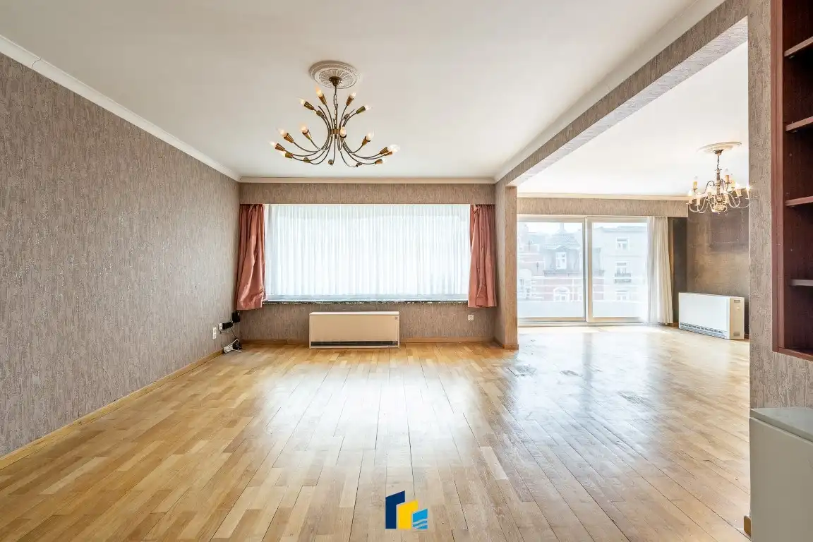 Ruim 2 slpk-appartement met zonnig terras foto 3