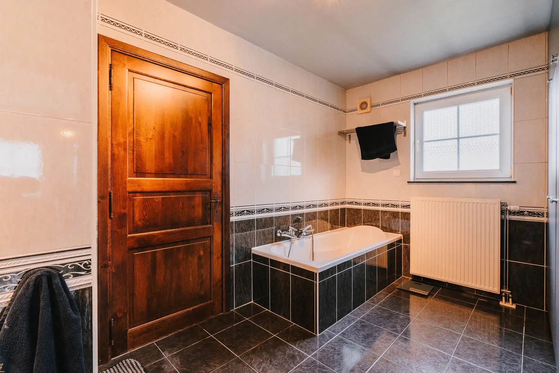 Instapklare woning met zuidgerichte tuin in rustige straat foto 12