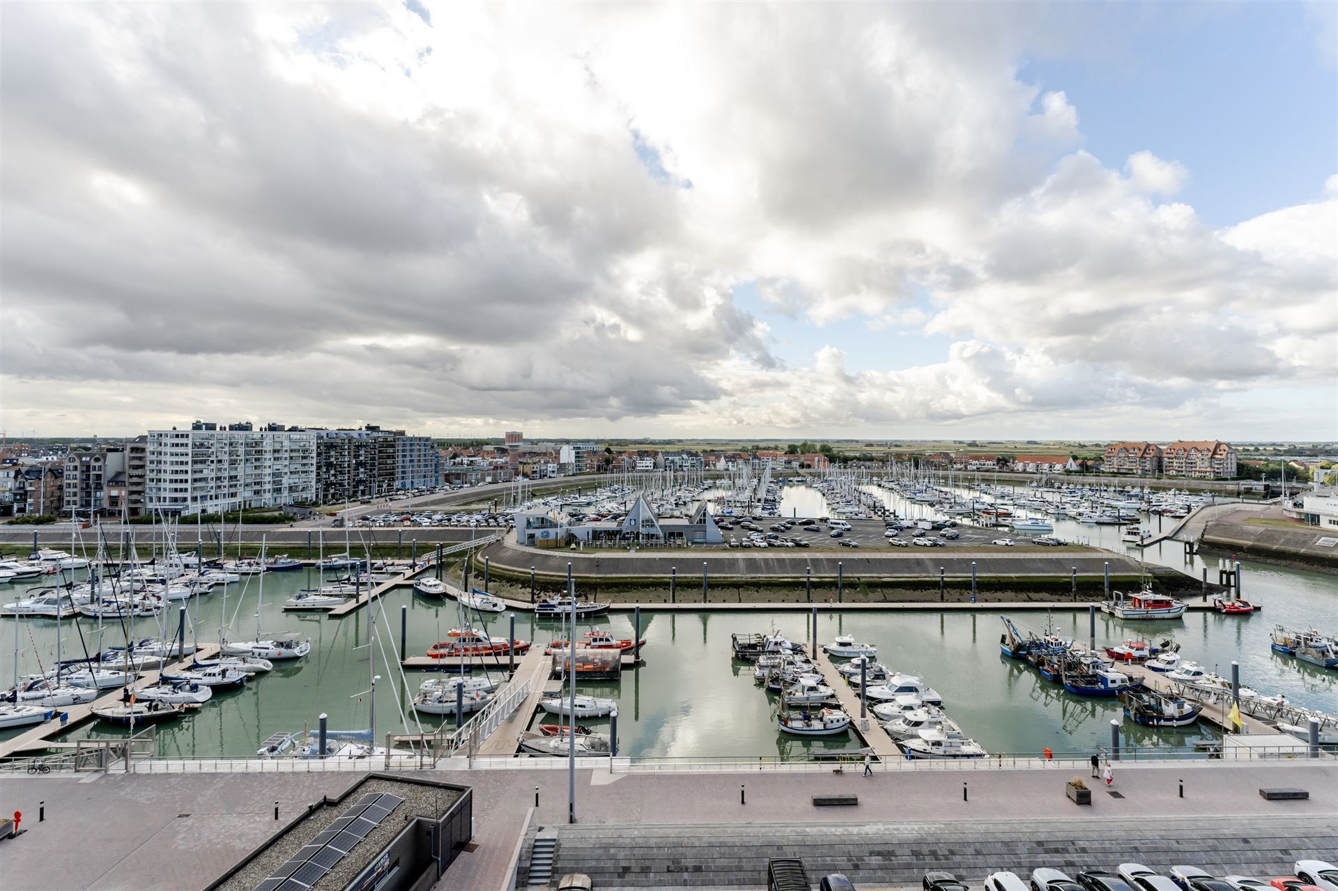 VERNIEUWD APPARTEMENT / JACHTHAVEN foto 18
