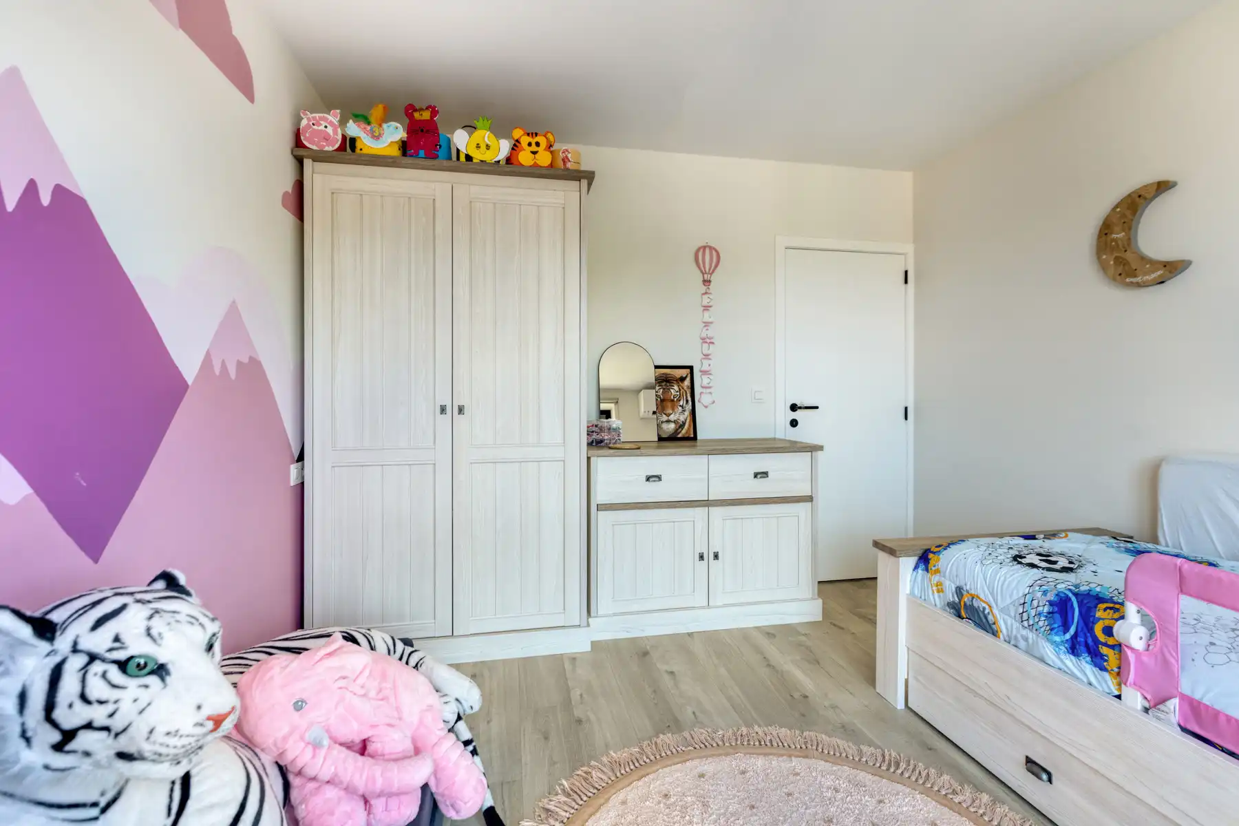 Moderne woning met 3 slaapkamers. foto 24