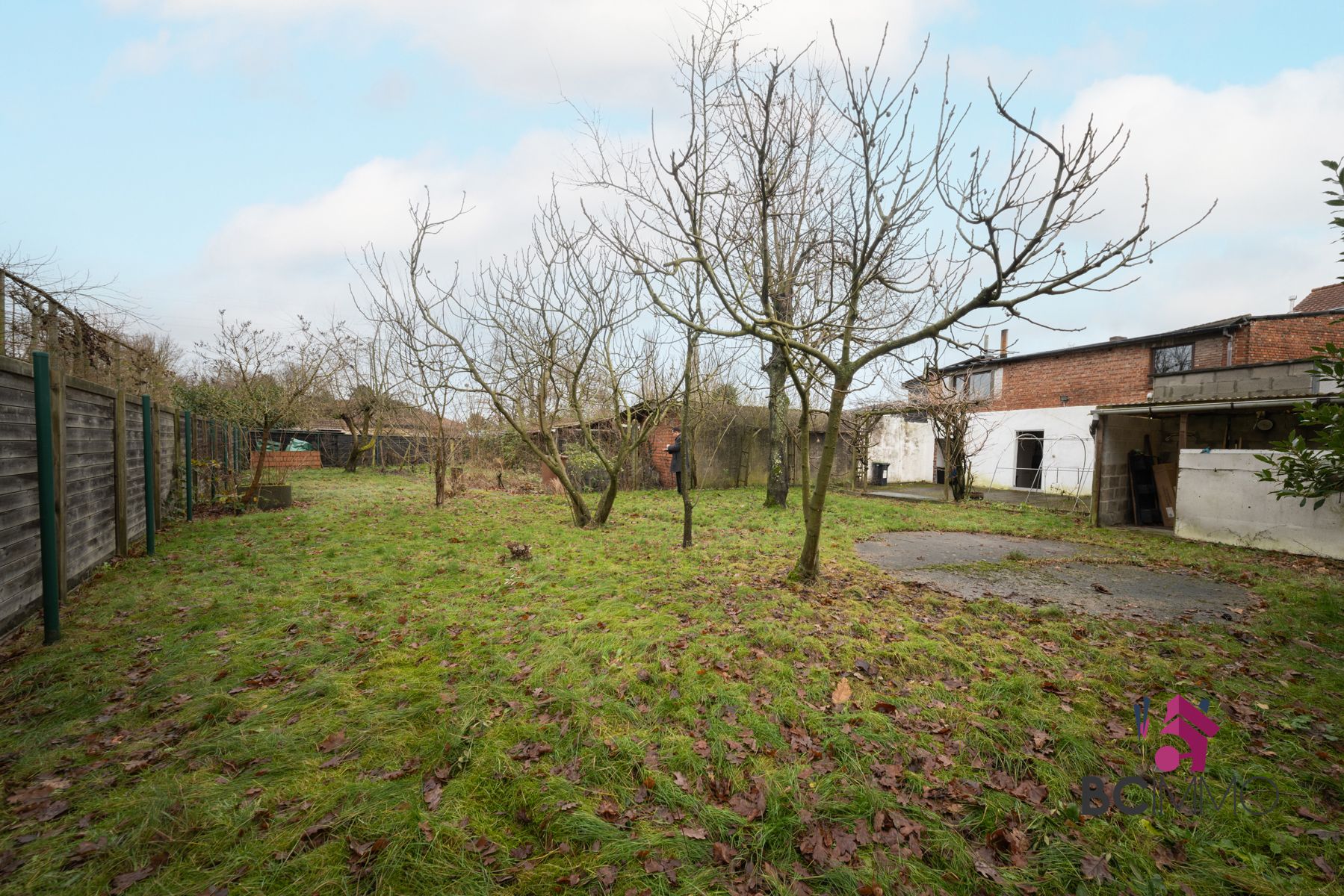 Ruime woning met tuin – ideaal gelegen nabij scholen. foto 26