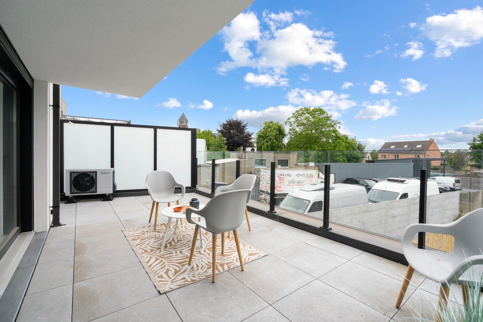 PRACHTIG AFGEWERKT APPARTEMENT foto 5