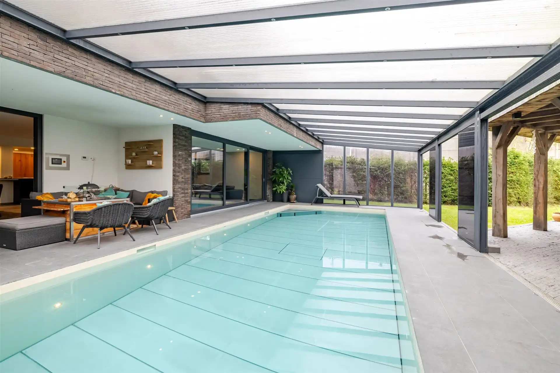 Villa hoekzicht: Pure luxe, slim verborgen foto 4