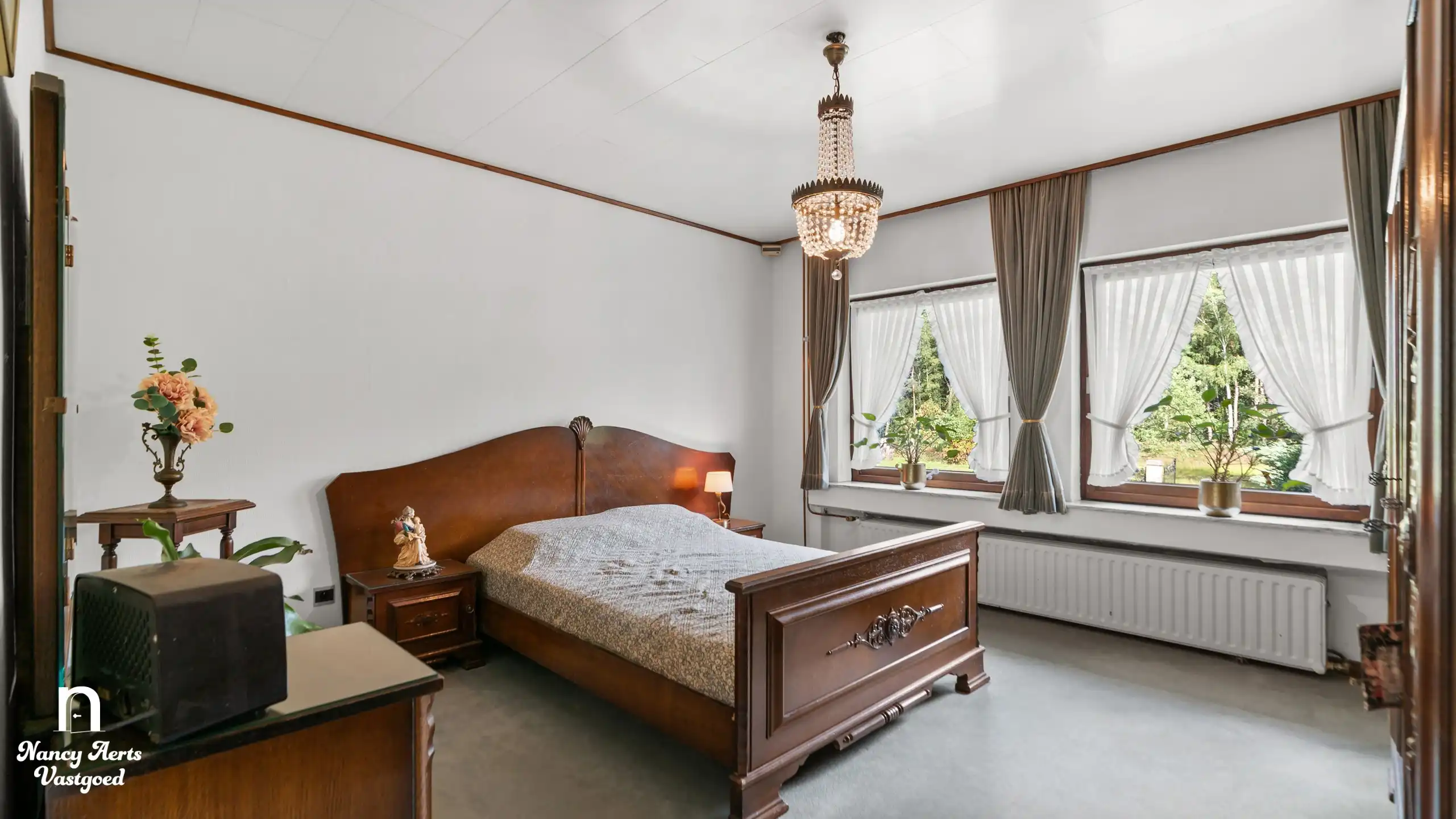 Exclusief landgoed op 1,28 ha met villa en paardenstallen foto 16