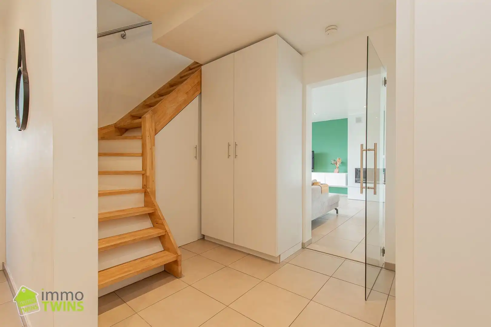 Ruim en stijlvol duplex appartement (155m²) met garage en staanplaats te Schoonaarde (Dendermonde). foto 9