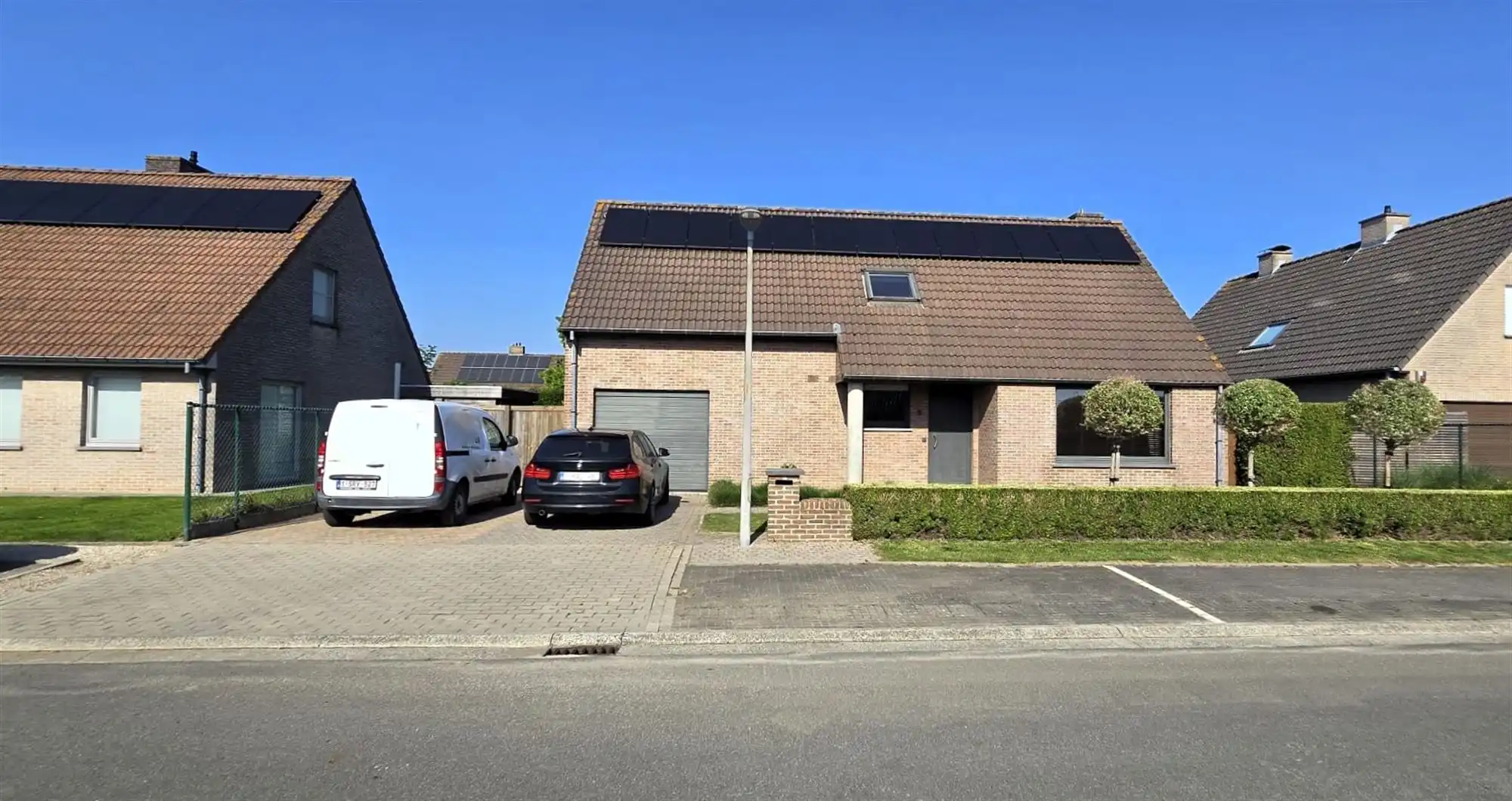 Huis foto {{pictureIndex}}