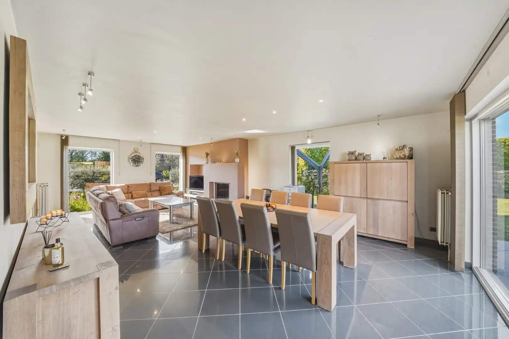 Ruime alleenstaande woning nabij zee en strand! foto 7