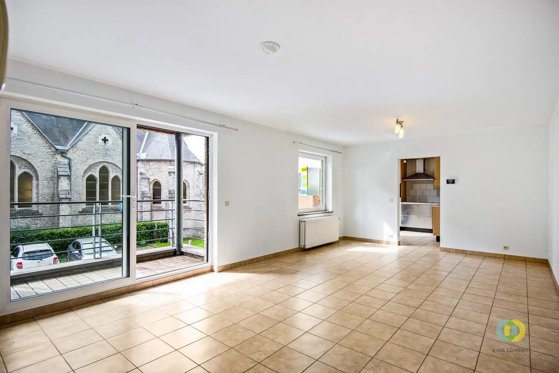 Appartement met twee slaapkamers en binnestaanplaats foto 4
