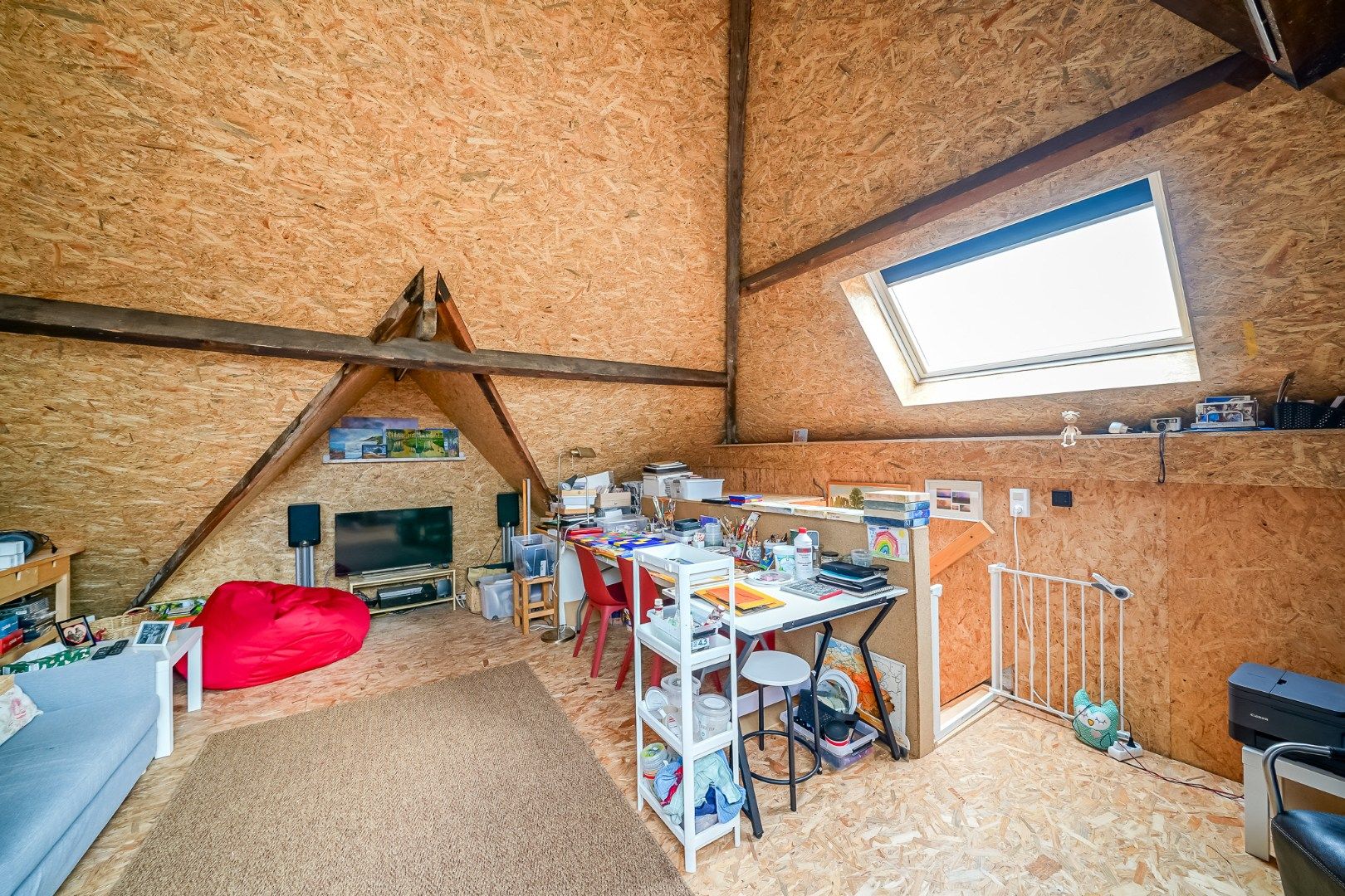 Instapklare woning met uitweg achteraan in Oostende foto 15