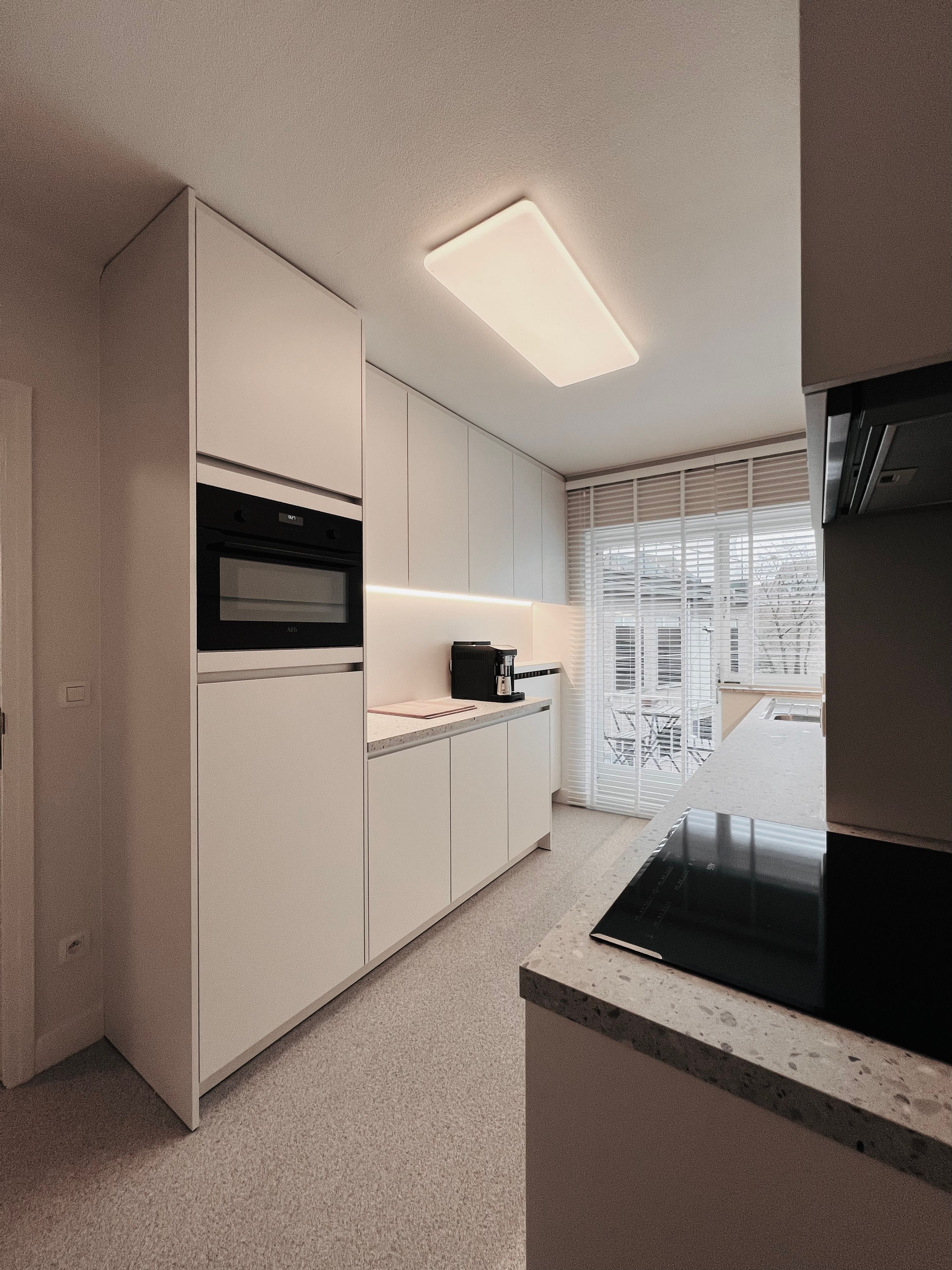 Gerenoveerd twee slaapkamer appartement in het centrum van Genk foto 8