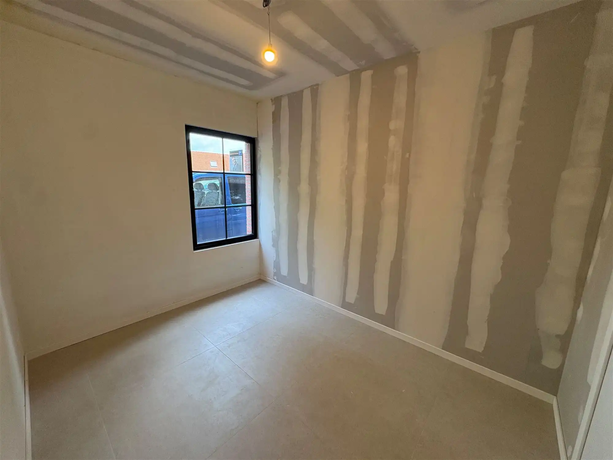 Nieuwbouwappartement met 2 slaapkamers en grote tuin. foto 16