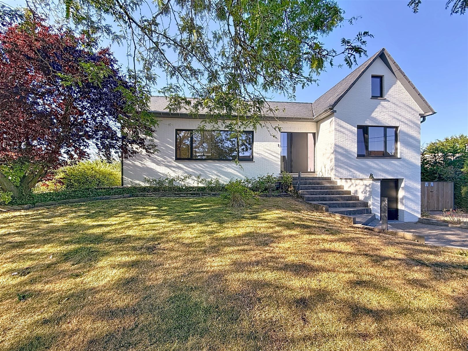 Gerenoveerde woning, 3 slpks, tuin, bijgebouw,15a 96ca foto 2