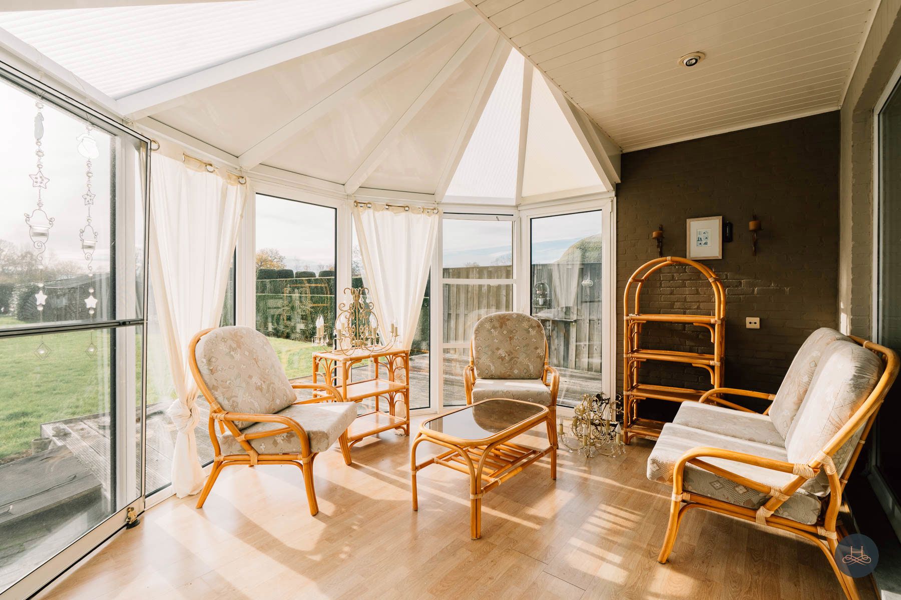 Vrijstaande, karaktervolle woning op ruim perceel  foto 11