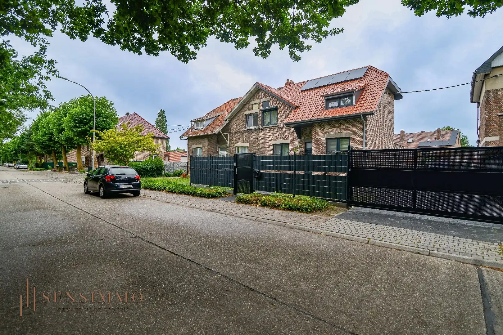 Gerenoveerde halfopen woning met 3 slaapkamers in Genk foto 22