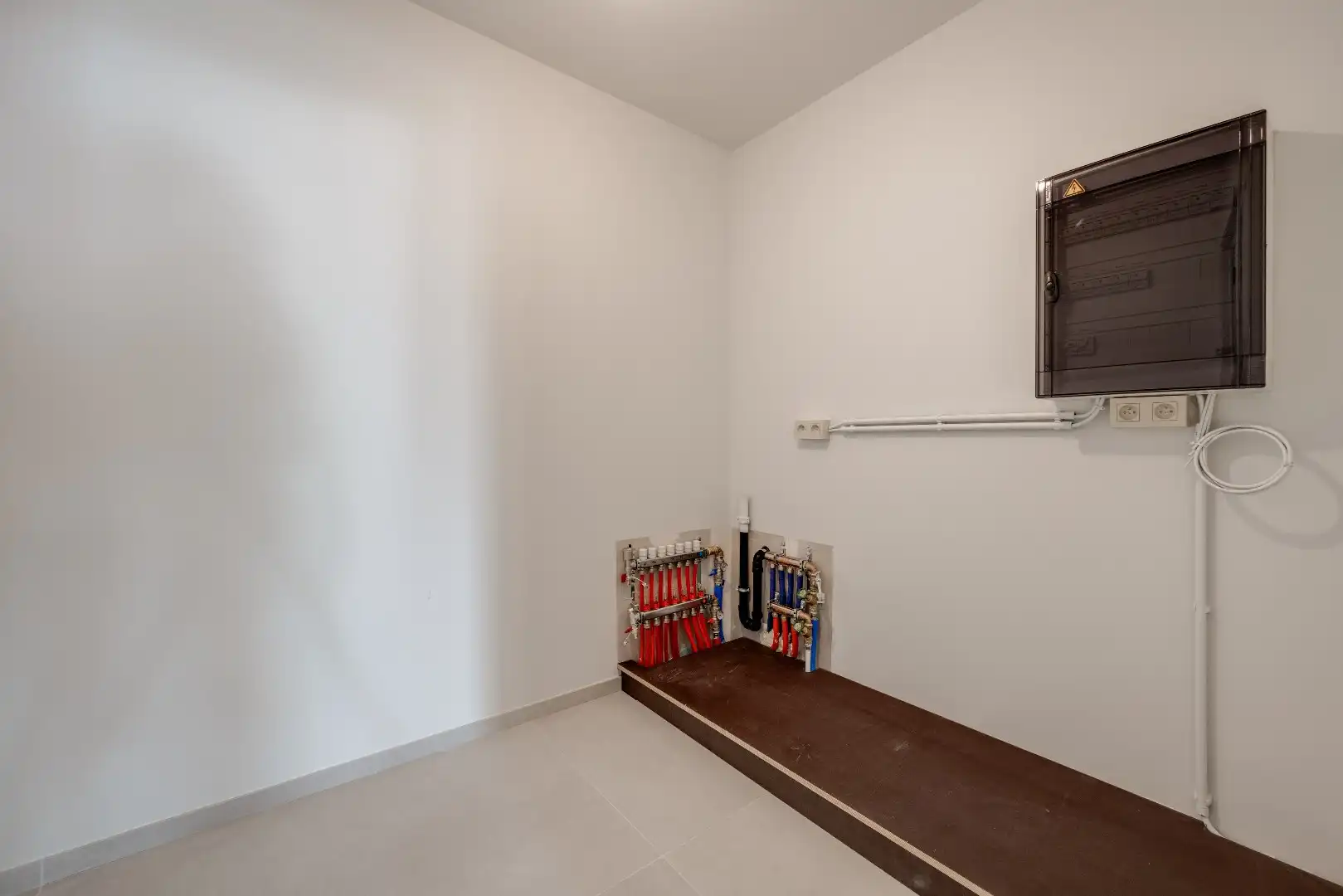 Prachtig 2 slaapkamer appartement in hartje Kortrijk foto 10