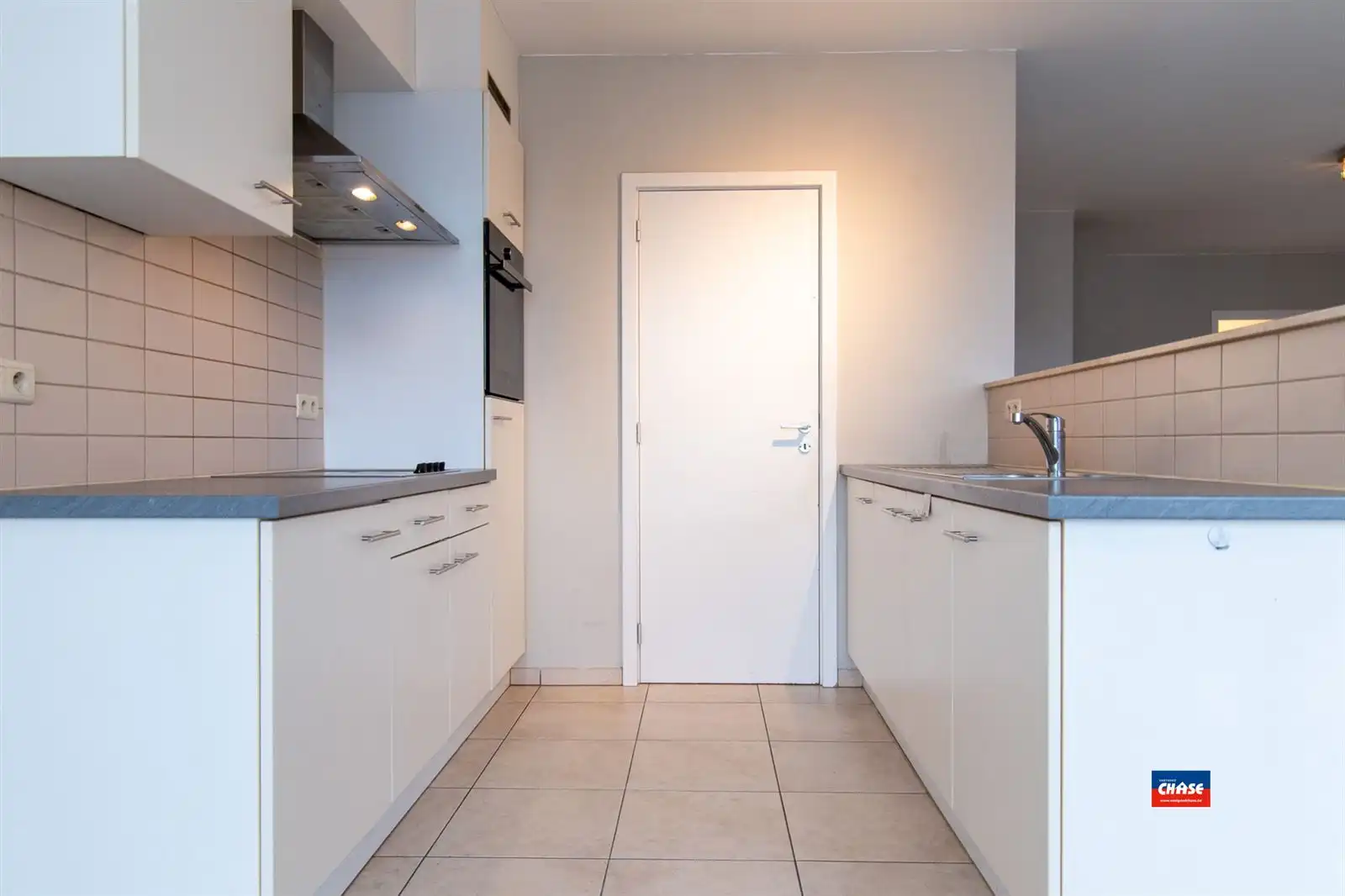 IN OPTIE !!! Ruim appartement met 2 slaapkamers en zonnig terras ! foto 7