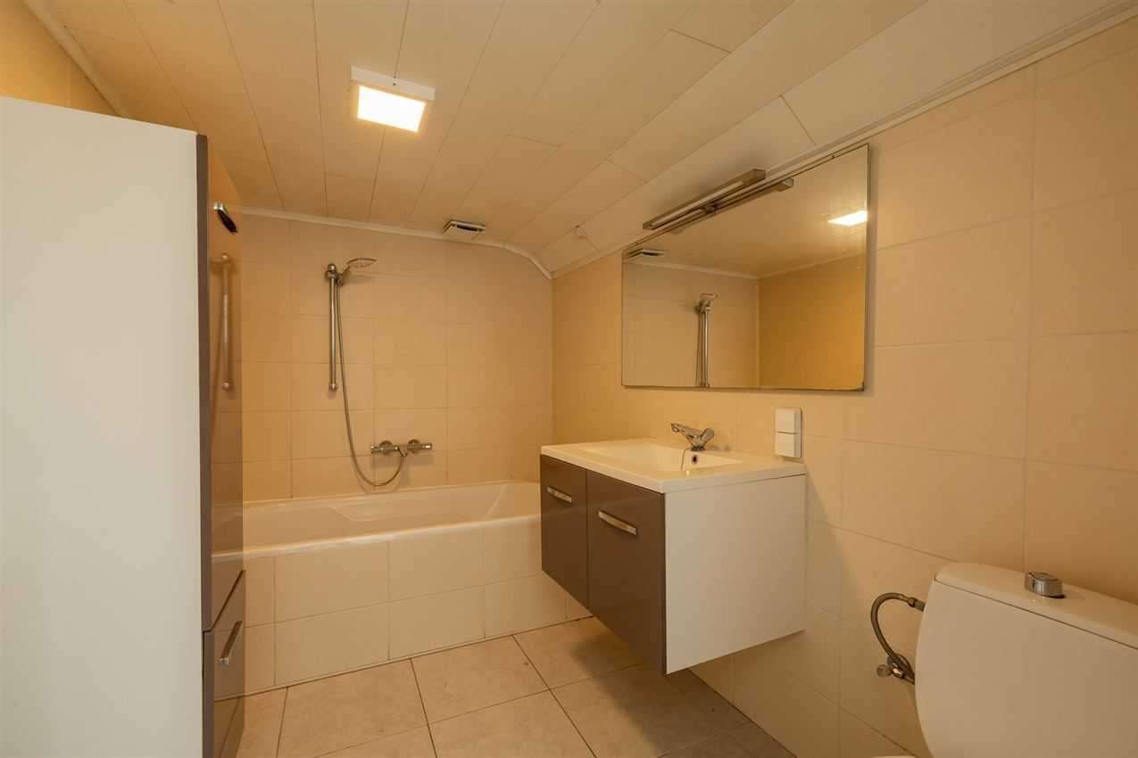 Stadswoning met 3slk en tuintje op topligging foto 13