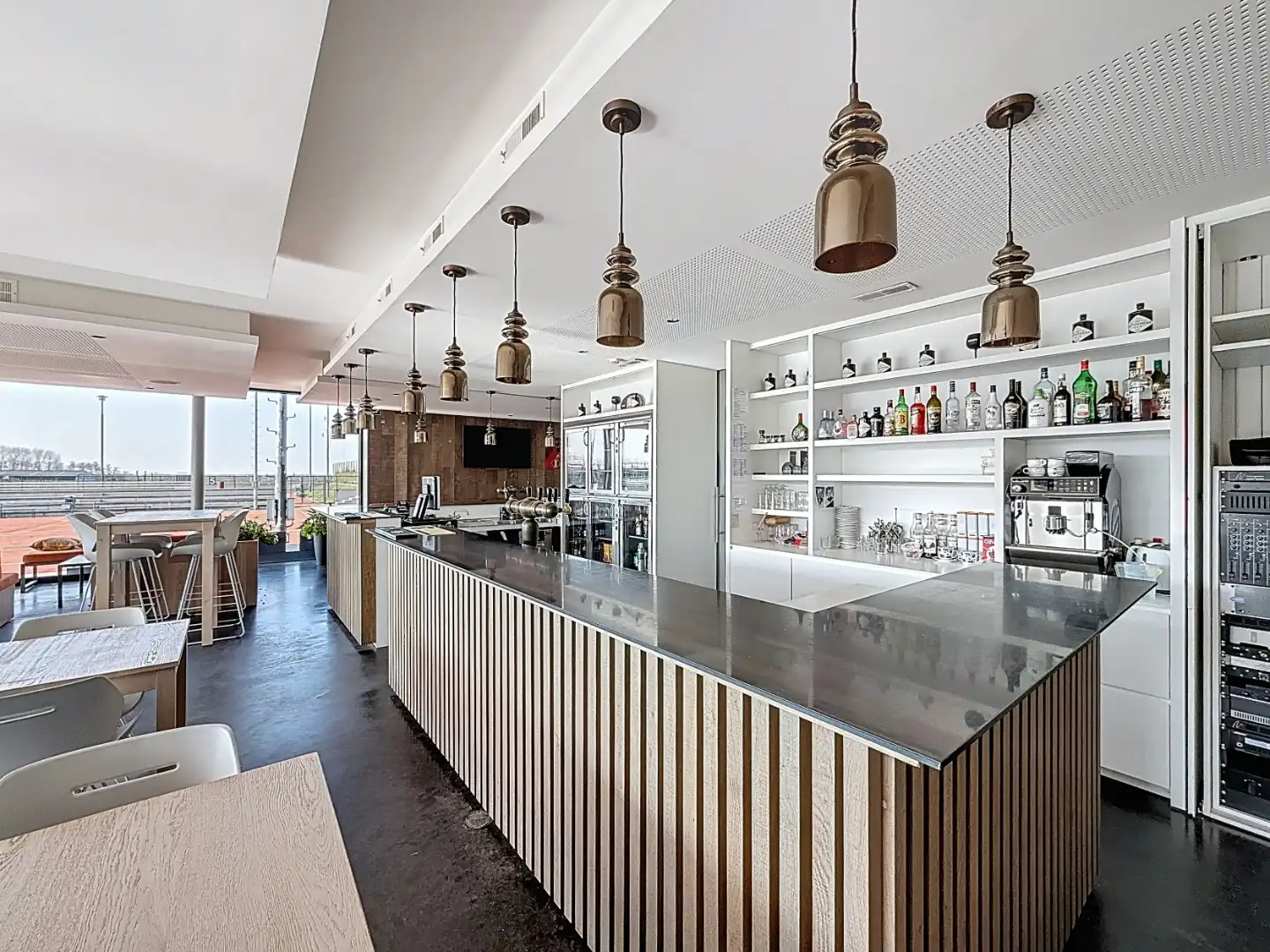 Tenniscomplex met horecagelegenheid te Torhout foto 8