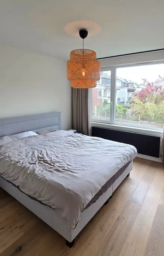 Fijn en licht appartement met garagebox en staanplaats en prachtige tuin op uitstekende ligging te Kapellen foto 7