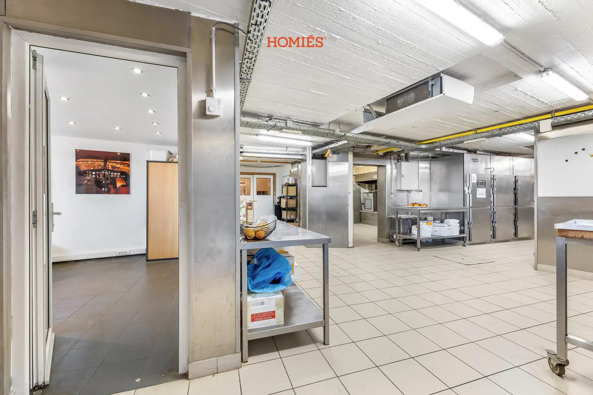 Volledig uitgeruste handelsruimte op strategische locatie foto 9