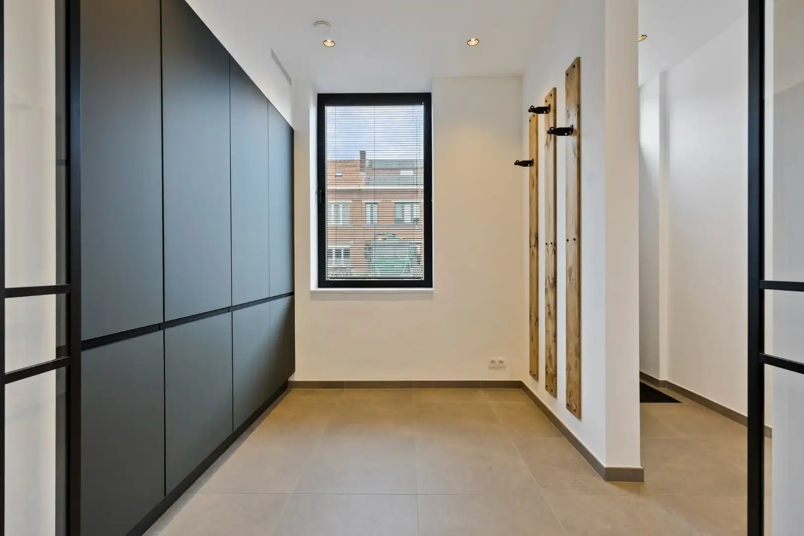 Totaal gerenoveerde woning met 3 slaapkamers, 2 badkamers, tuin en terras in Kessel-Lo! – EPC 14 kWh/m² - bewoonbare opp. 152 m² foto 3