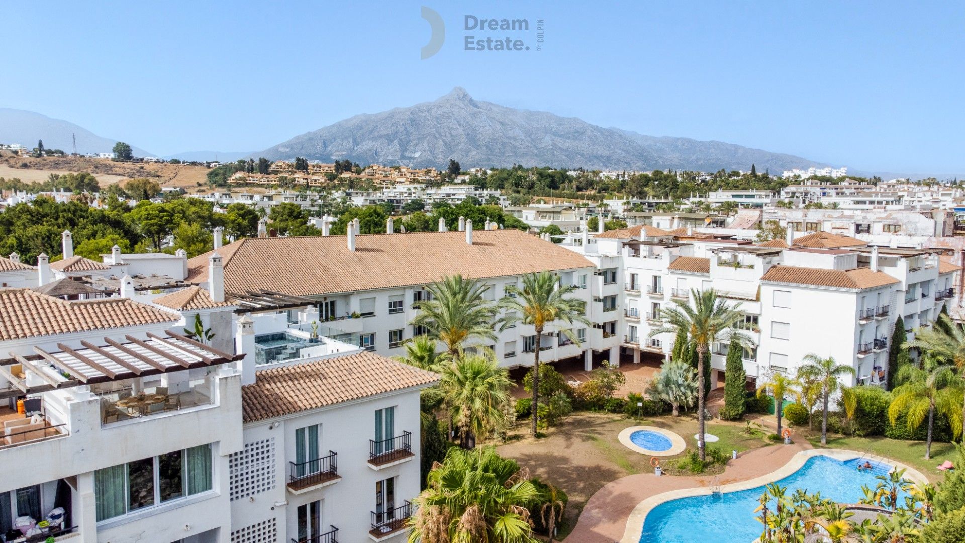 Gerenoveerd penthouse te Nueva Andalucía op wandelafstand van het strand van Puerto Banús. foto 28