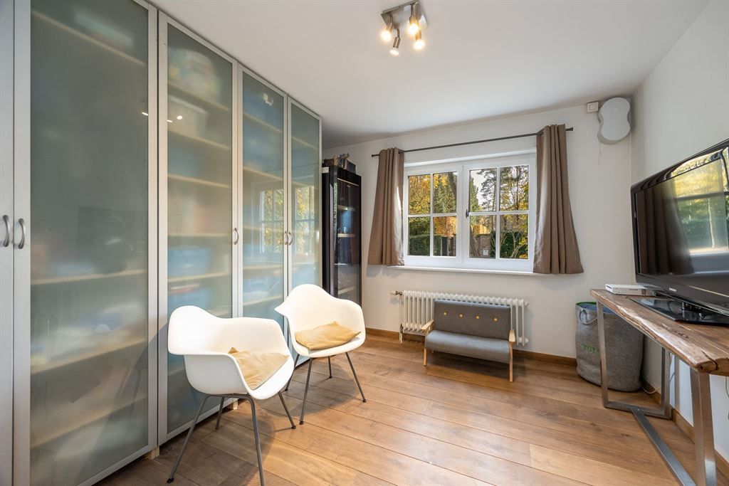 Instapklare parel op een groot perceel in hartje Koningshof foto 11