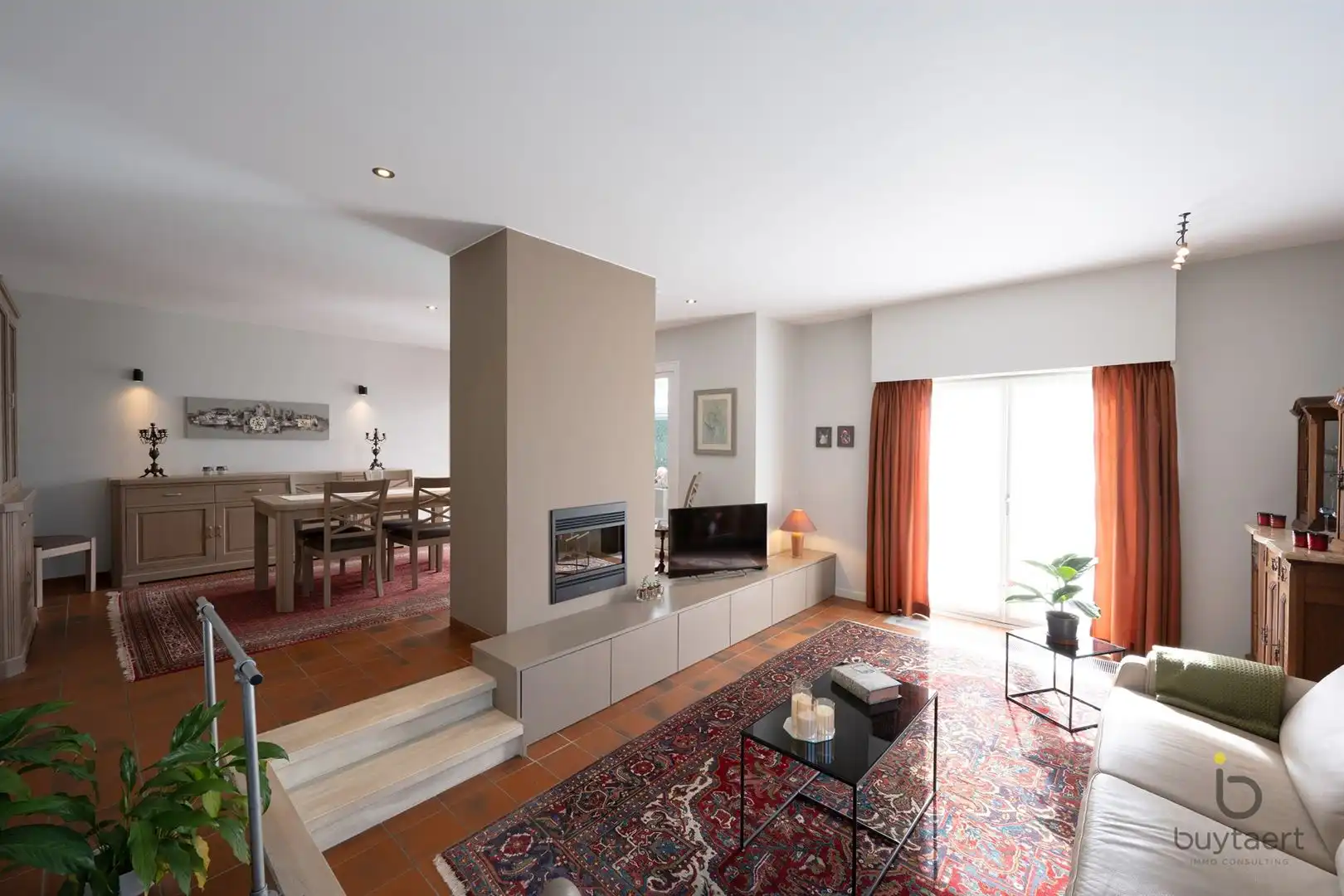 Aangenaam GELIJKVLOERS landhuis in een fijne en groene omgeving! foto 7