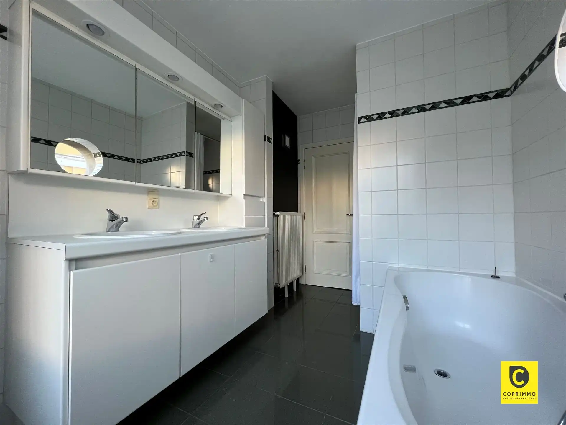 Prachtig herenhuis met 4 slpk en stadstuin op toplocatie! foto 13