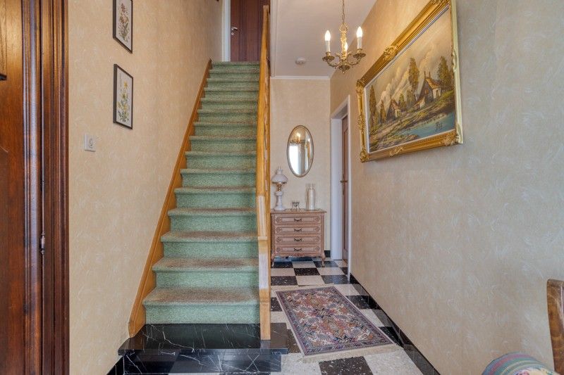 🏡 Verzorgde gezinswoning met 4 slaapkamers & ruime tuin in Aarsele! 🌳 foto 2