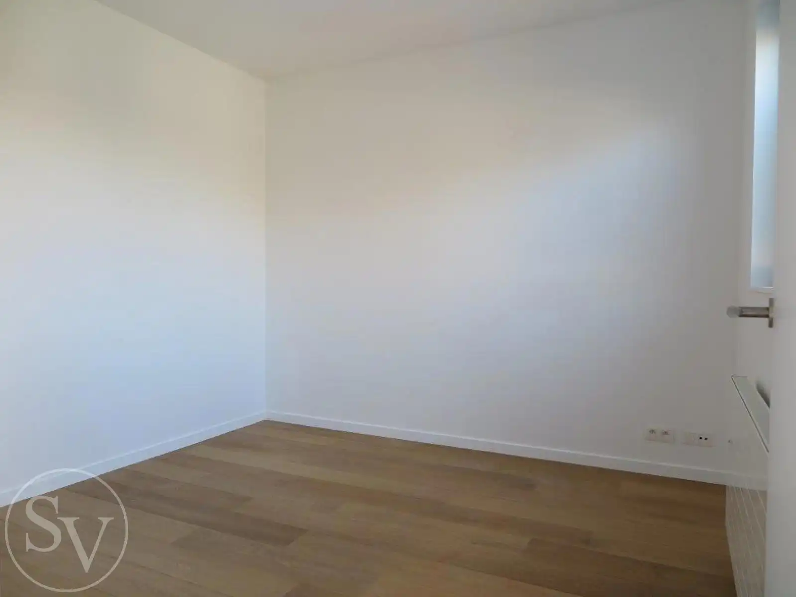 Woning, 3 slaapkamers en tuin. foto 14