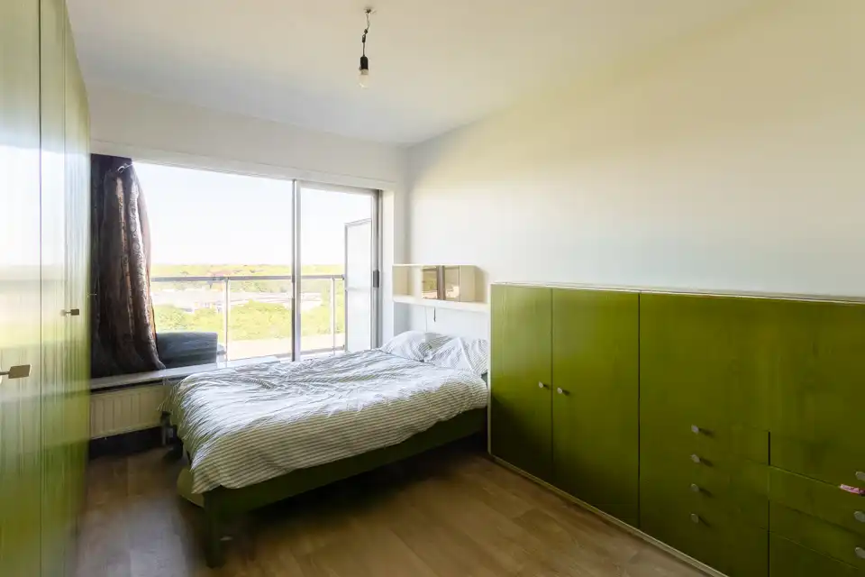 Te renoveren appartement met panoramisch zicht over Merksem foto 6