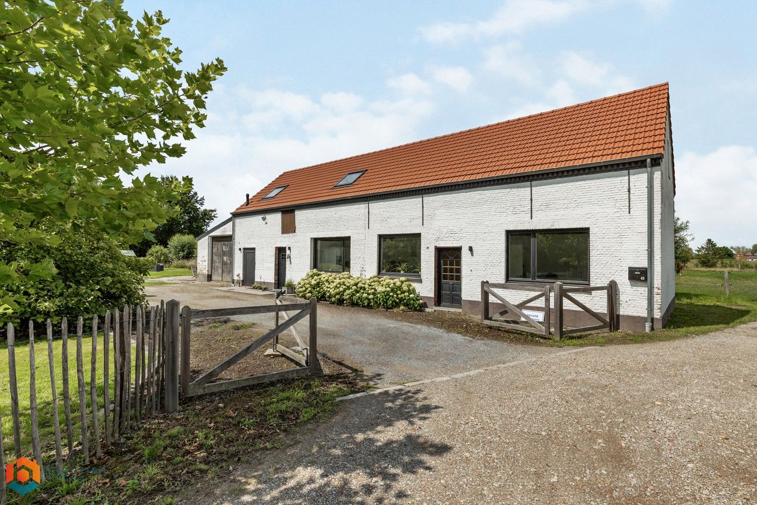 Charmante hoeve op perceel van 4870 m² te Putte foto 2