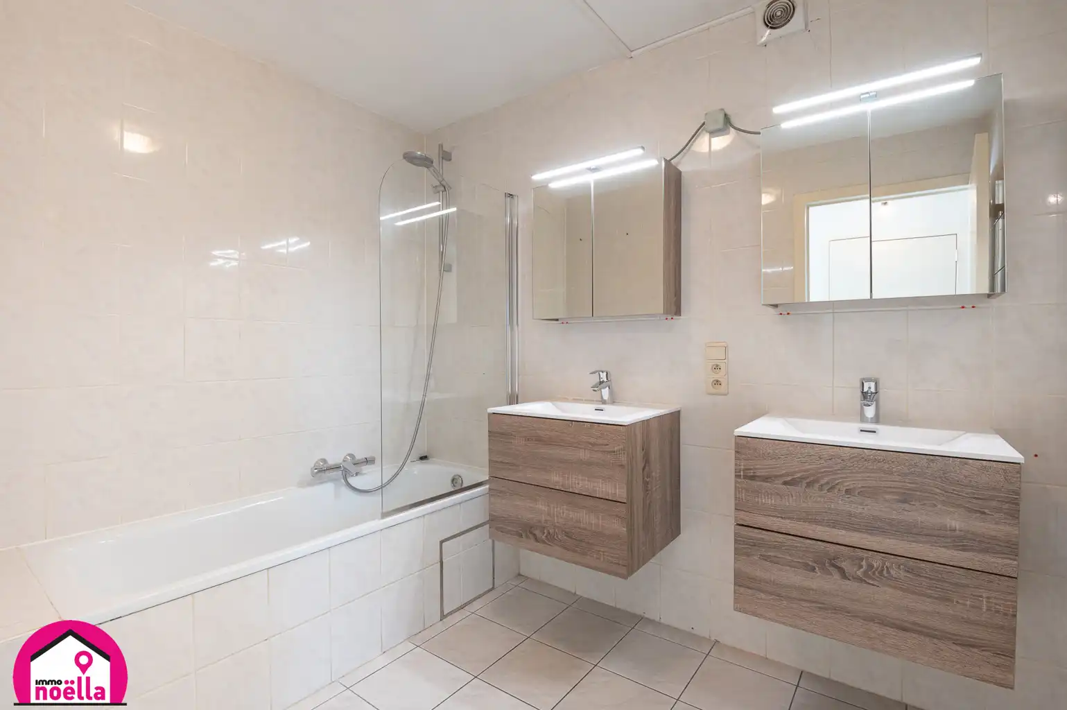 TE KOOP TE WESTENDE RUIM EN ZONNIG APPARTEMENT! foto 18