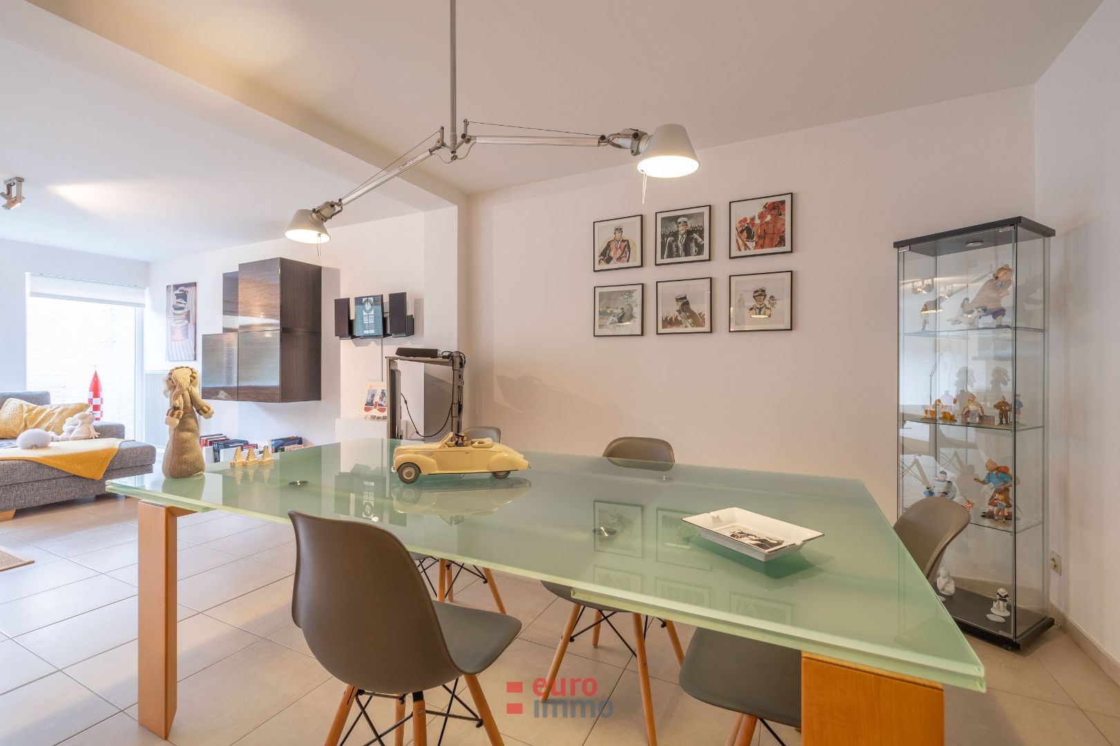 Zéér ruim appartement met 2 volwaardige slaapkamers in centrum Nieuwpoort! foto 3