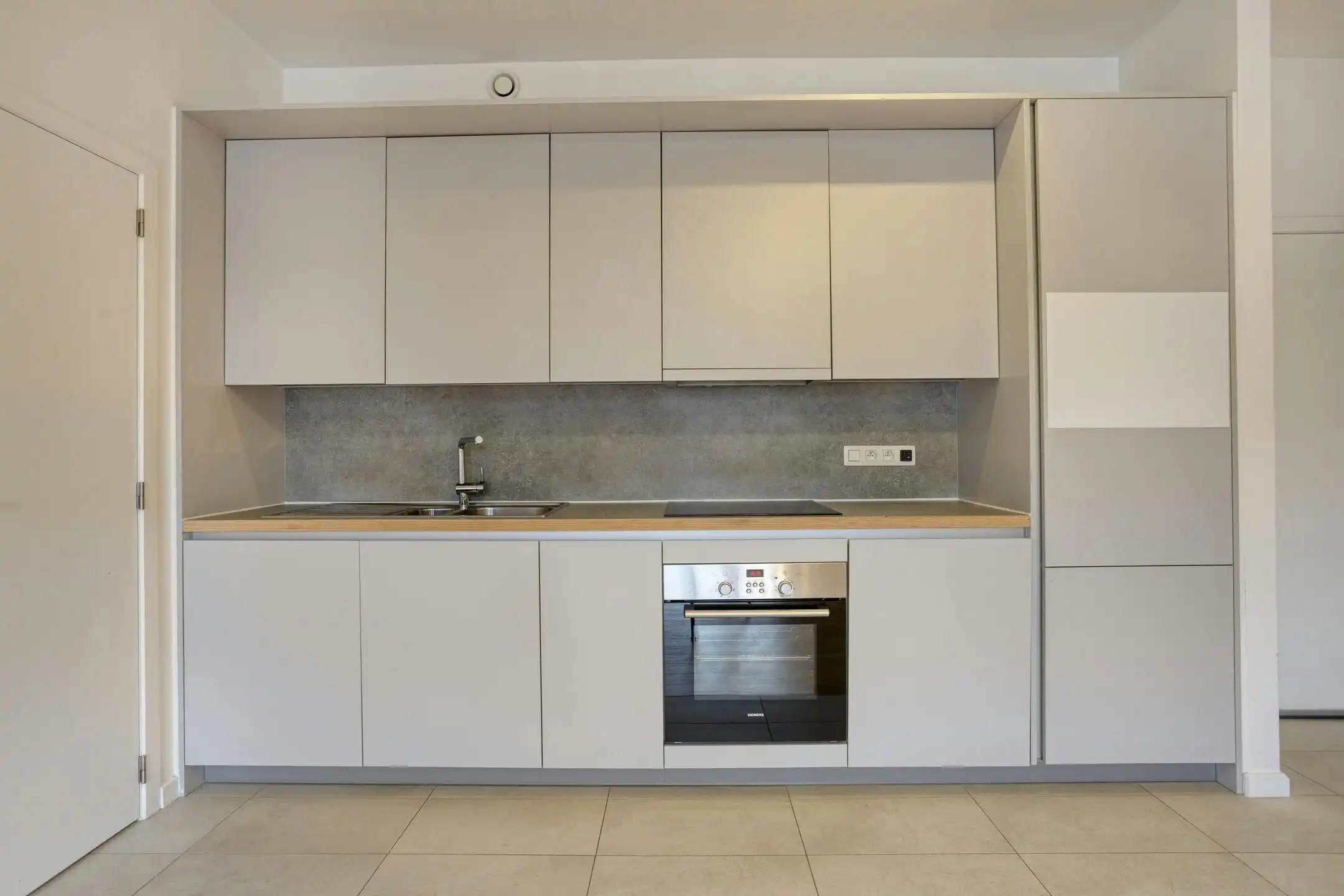 Appartement 3 slaapkamers met ruim terras en staanplaats foto 3