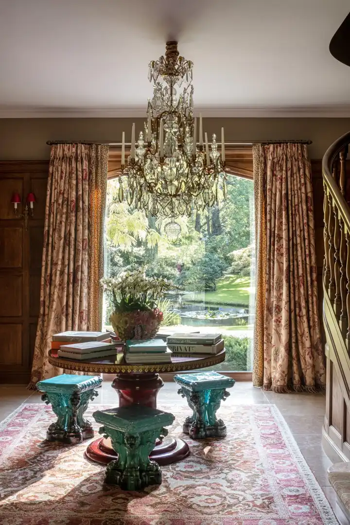 AN EXCEPTIONAL ENGLISH TUDOR RESIDENCE — SCHOTEN, ANTWERP foto 4