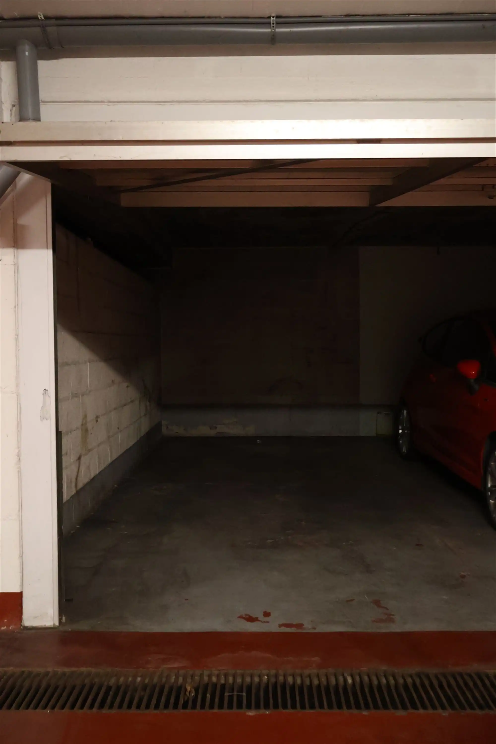 Afgesloten garagebox in Deurne foto 4