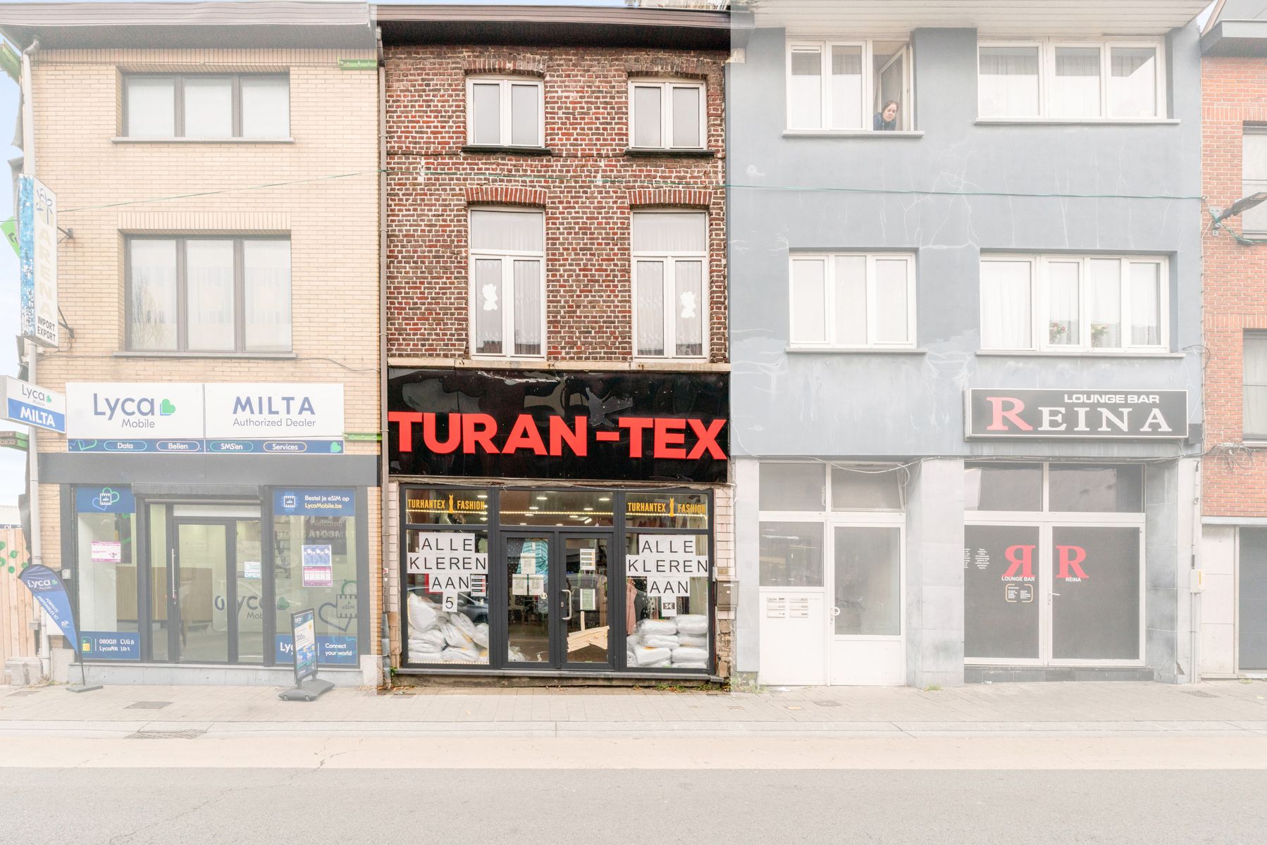 Handelspand met woonst op topligging in Gent foto 2