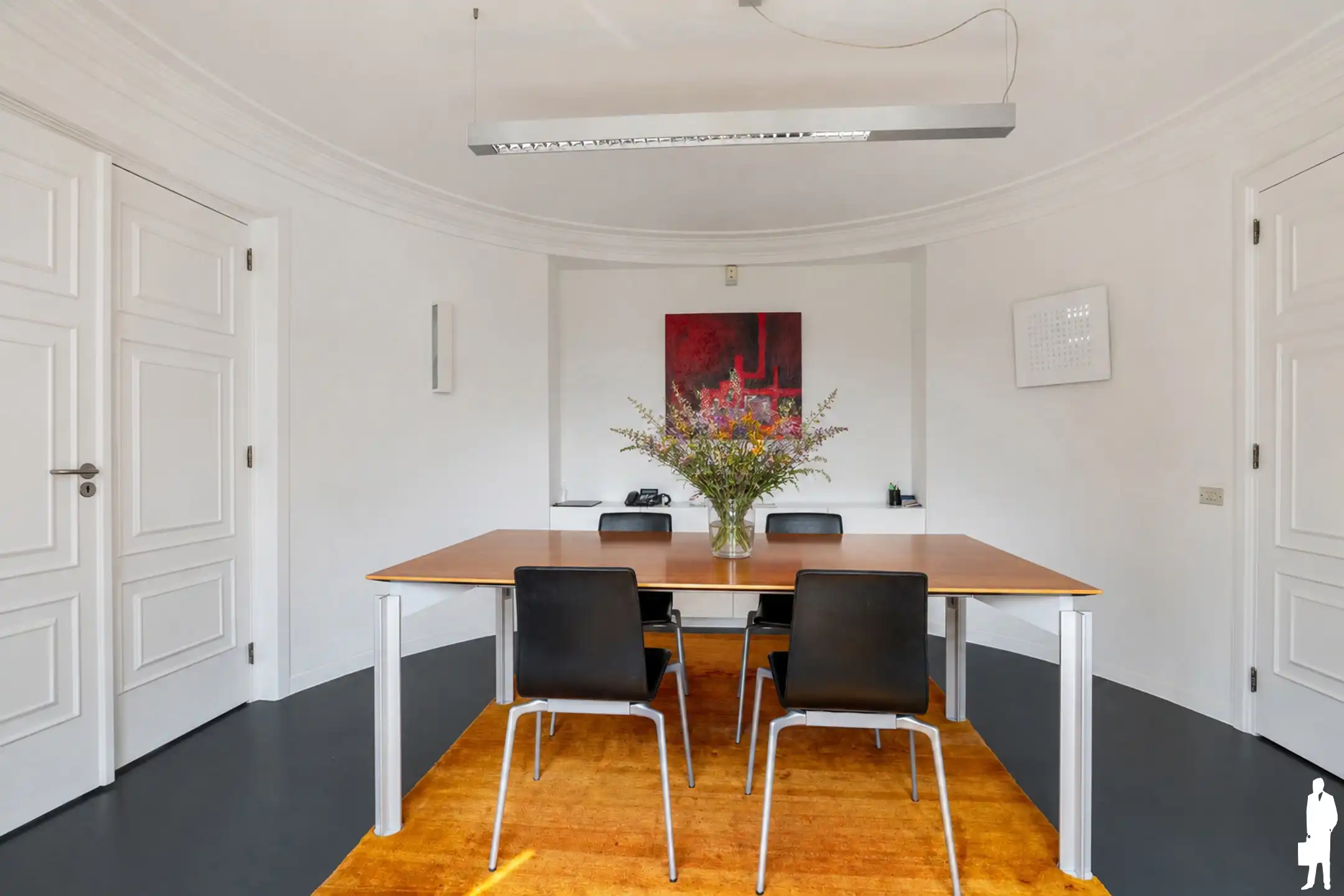 Karaktervolle woning met groene tuin op perceel van 1.405 m² foto 6