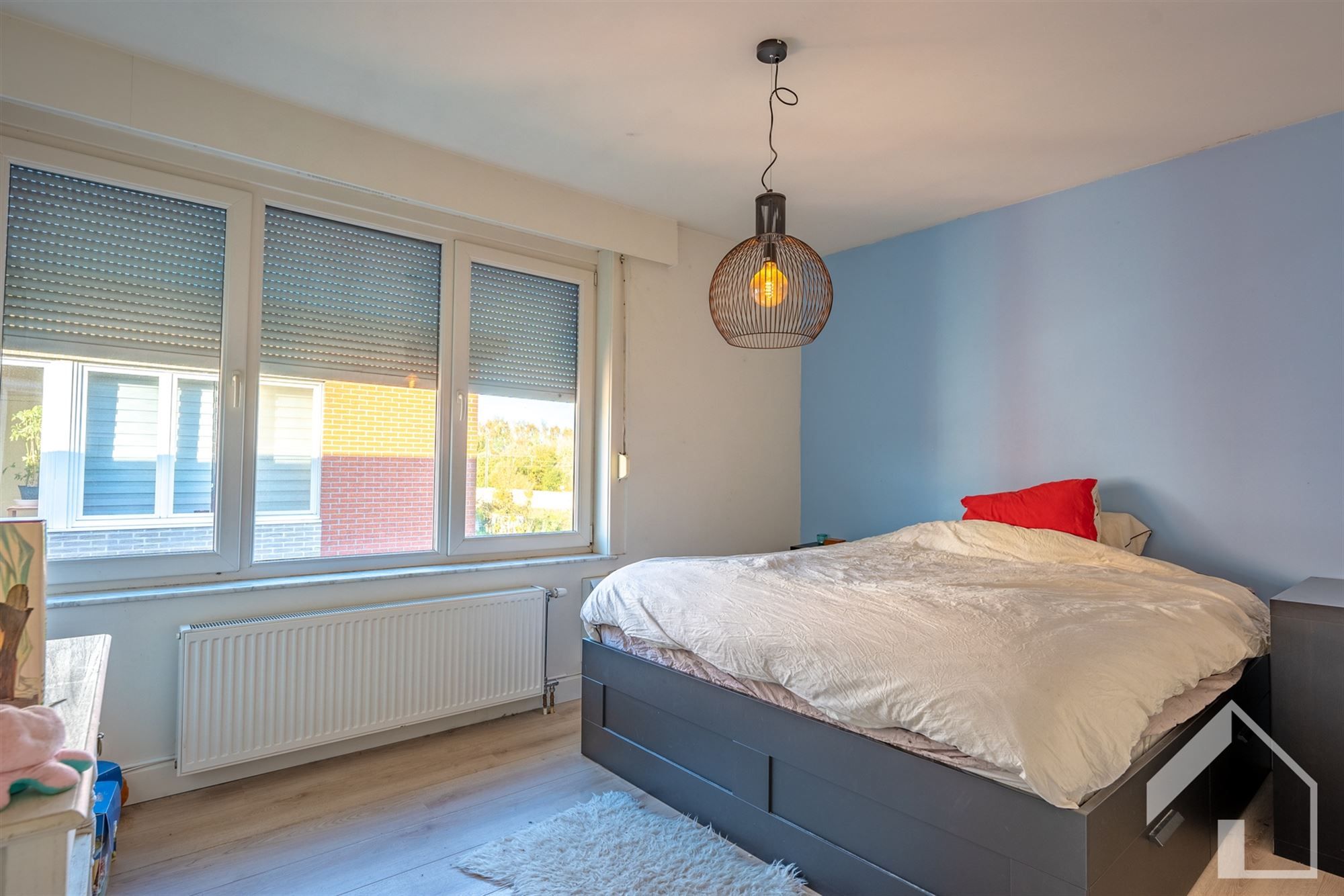 2-slaapkamerappartement met garagebox en tuin foto 9