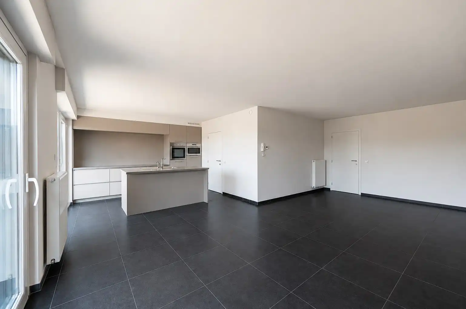 MAGNIFIEK RUIME GEZINSWONING TE BREDENE DORP foto 2