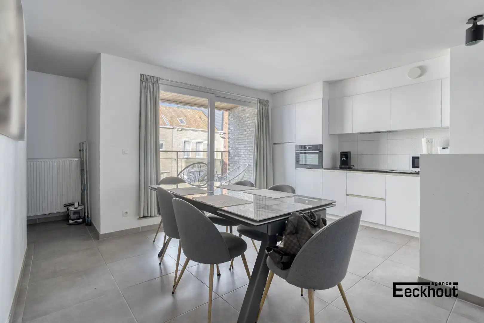 Moderne triplex-appartement met 3 slaapkamers - Ideaal als investeringspand wegens aanwezigheid van vaste huurders foto 5