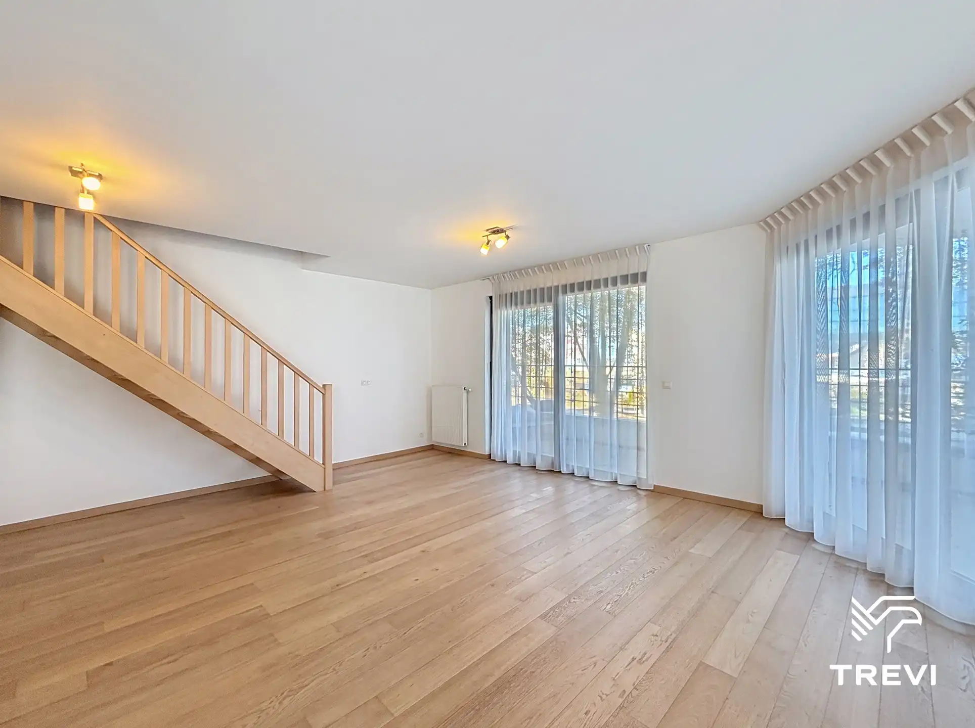 Lichtrijk duplexappartement, 2 slpkmrs + kantoor, terrassen! foto {{pictureIndex}}
